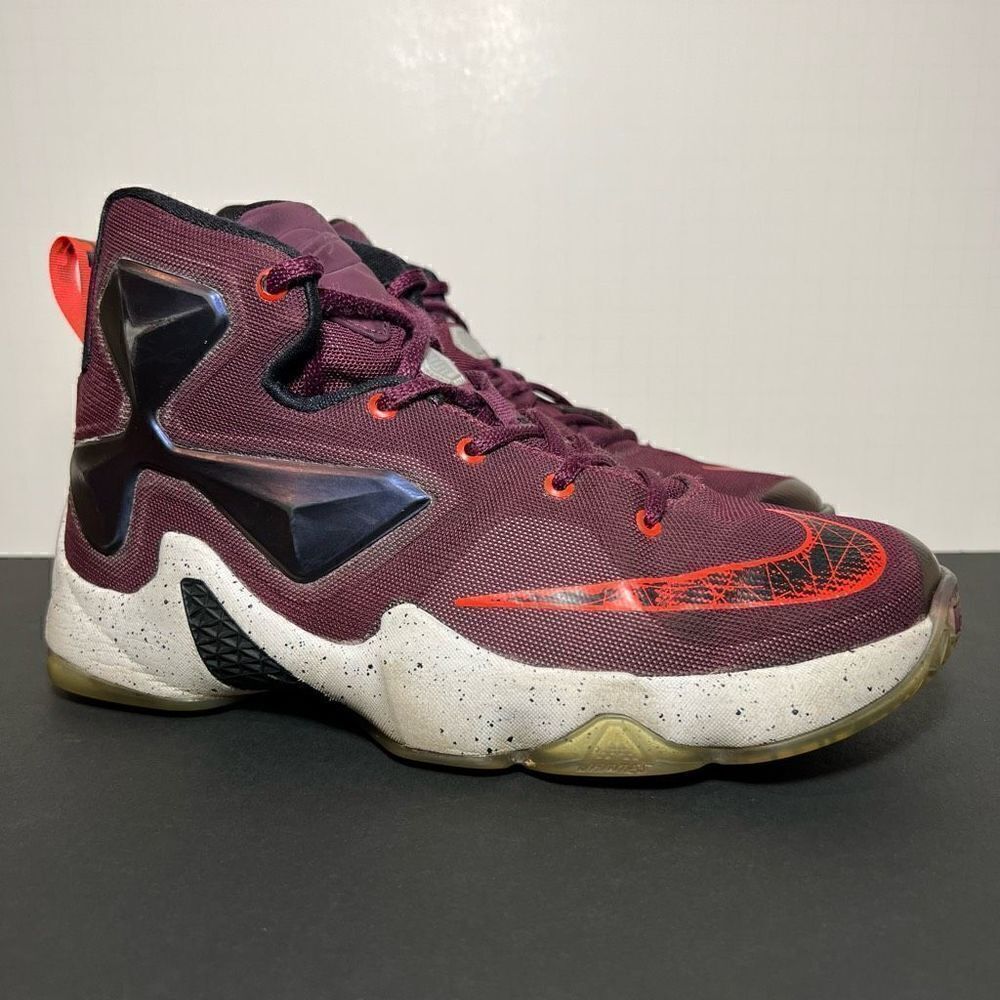 Youth NIKE LeBron 13 ‘Written In The Stars’ Basketball Shoes / Size 6.5Y - 8W